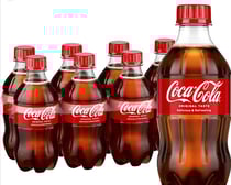 Coca-Cola investeert in Nederlandse start-up die gerecycled plastic gaat produceren van kunststoffen.
