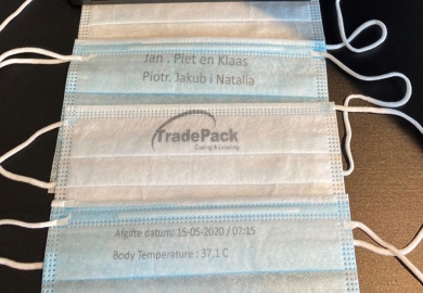 Resultaten op mondkapjes van de hand-inkjetprinter Reiner 1025 van Tradepack 