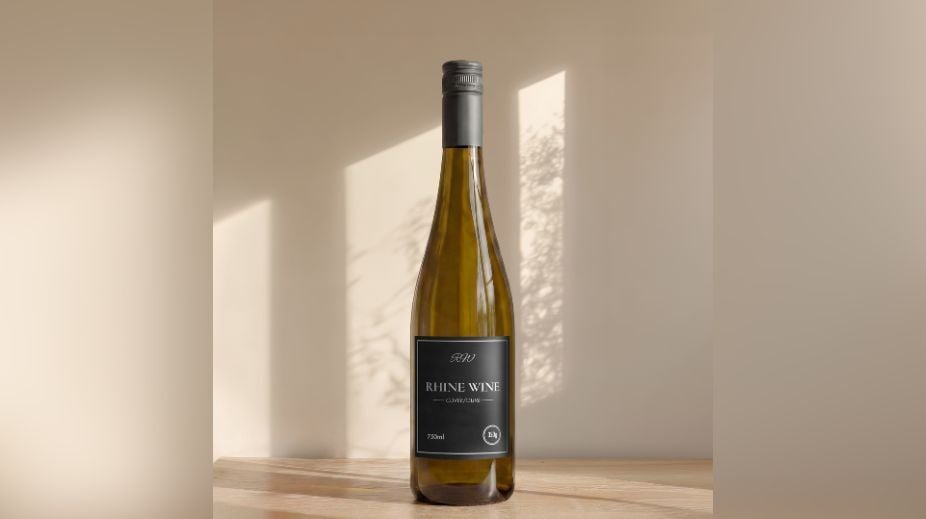 Rhine Wine Bottle_ CuveeOlive_240dpi_versie.2