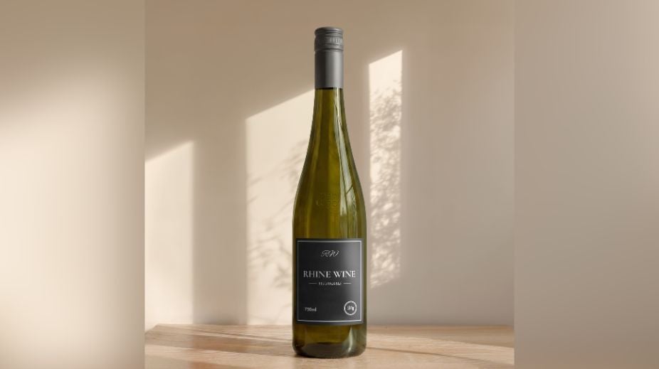 Rhine Wine Bottle_Returnable_240dpi_versie.2