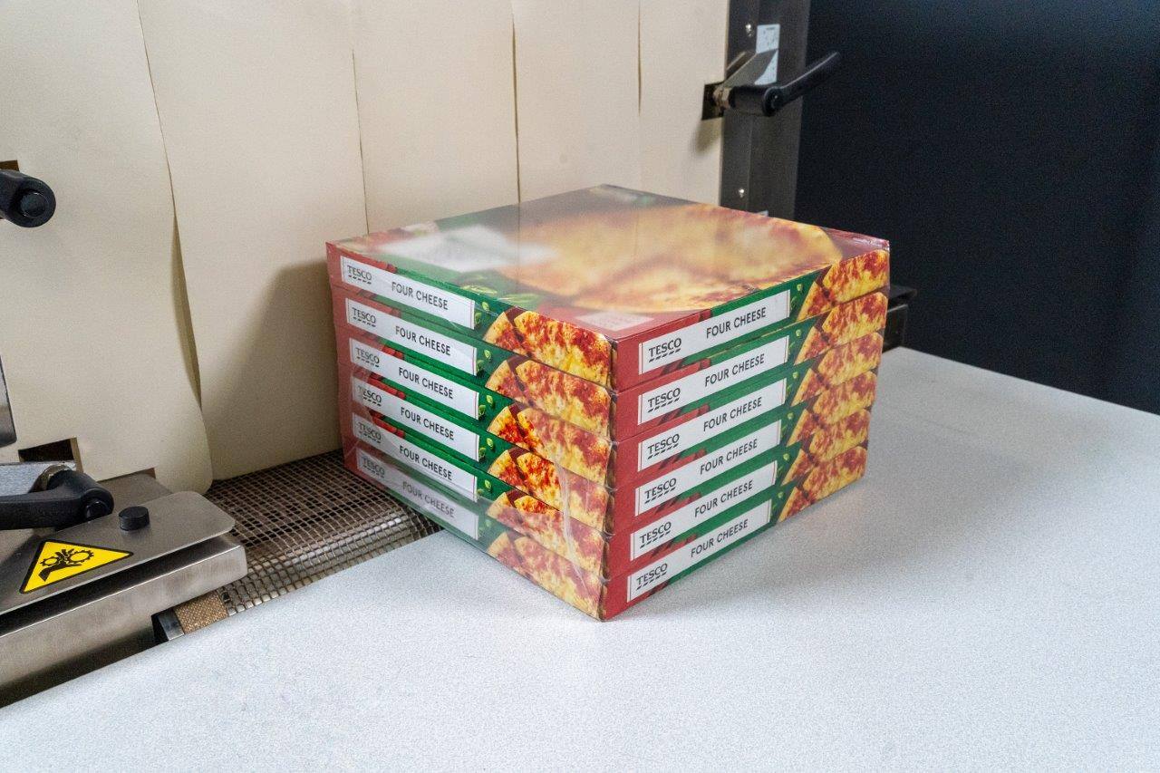 Sollas_VM8_24_Pizzadozen_in_stretch_banderol