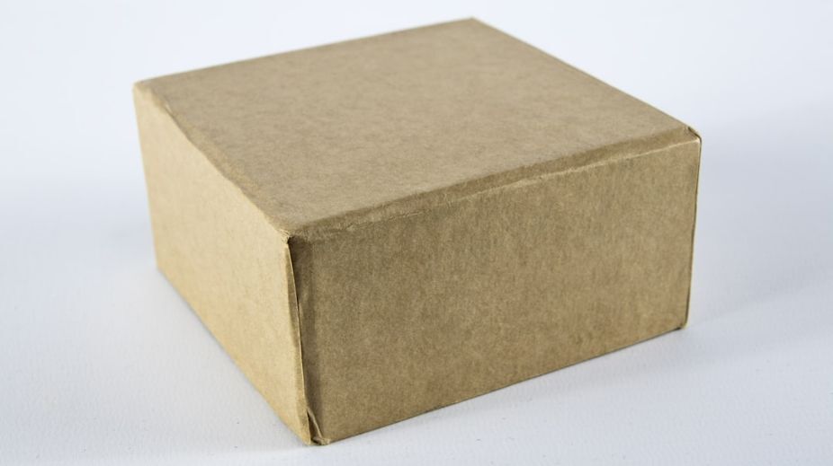 De papierprijs daalt, maar je doosprijs niet. Zo wordt de prijs van een kartonnen doos echt opgebouwd