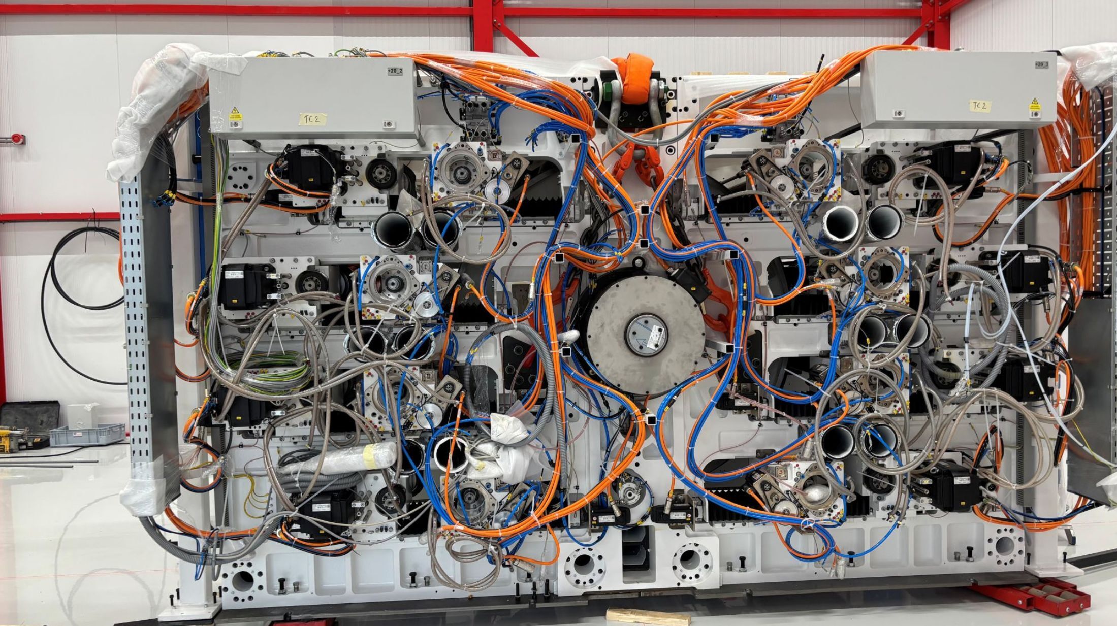 Nieuwe 8-kleuren flexodrukpers gearriveerd bij Euroflex in Zwolle