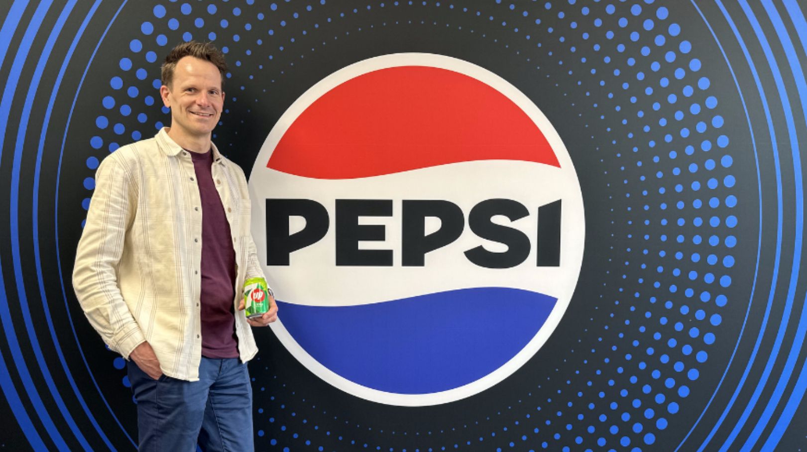 Stephan van Ee, Directeur Marketing bij Vrumona, over het nieuwe Pepsi design.
