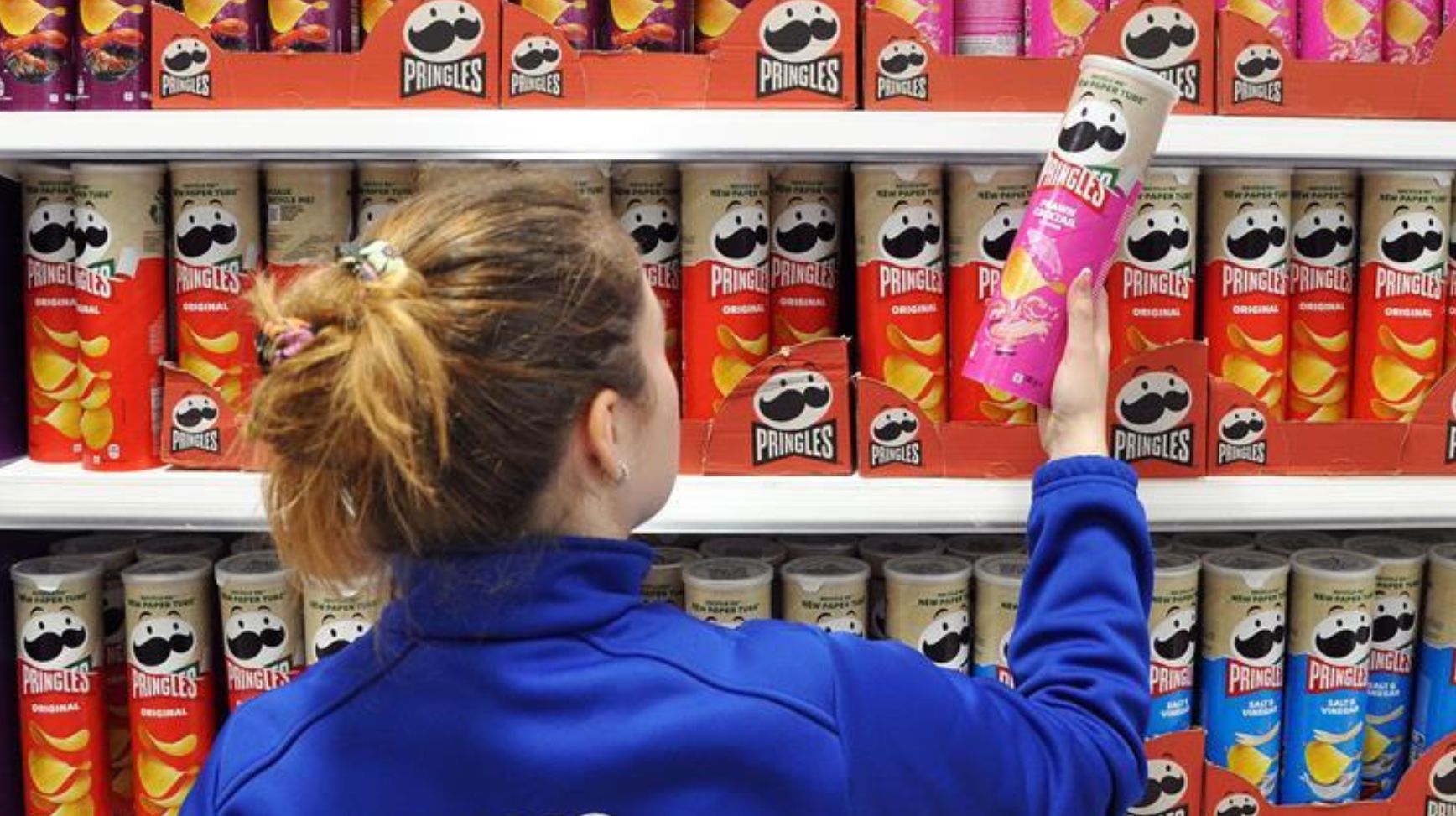 Pringles heeft recycleerbare papieren verpakking gelanceerd bij Tesco. 