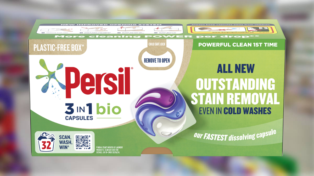 Unilever voegt verbeterde QR-code aan Persil verpakkingen om tegemoet te komen aan blinde en slechtziende consumenten.