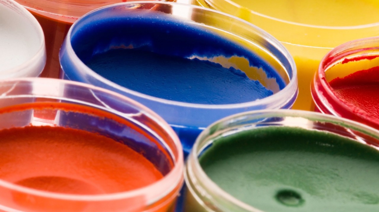 Wetenschappelijk verpakt door Roland ten Klooster: Het ontinkten van plastic verpakkingen